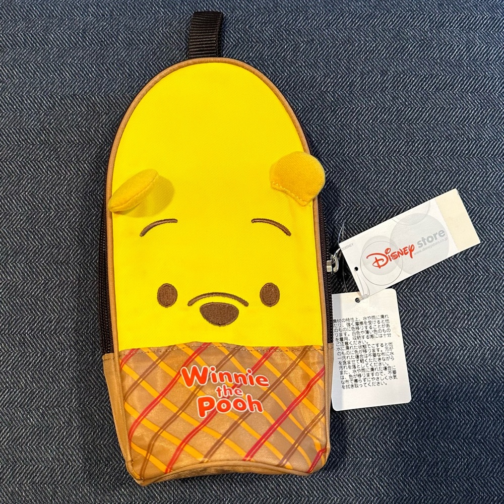 Insulated Water Bottle Bag Winnie the Pooh and table cloth